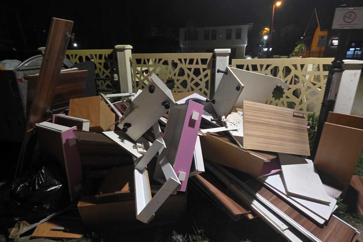 Snimljeno odlaganje kabastog otpada na banjalučkoj Abaciji