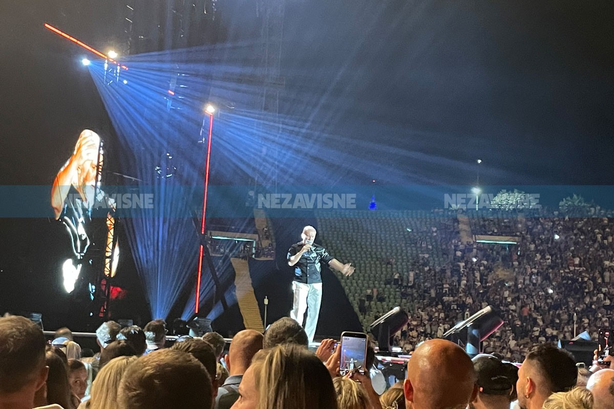 Dino Merlin oborio rekorde: Na koncertima u Sarajevu 200.000 ljudi