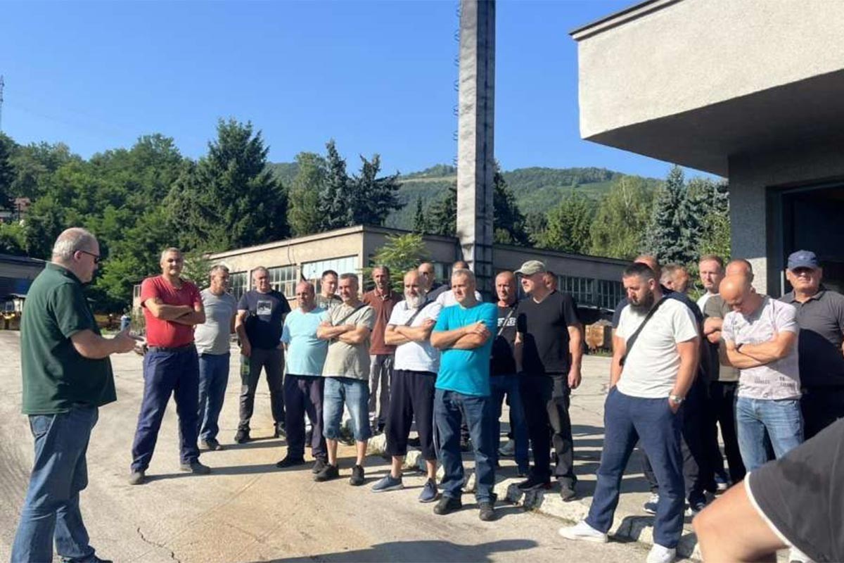 Osamnaest rudara RMU Zenica i dalje u jami Raspotočje, protest se nastavlja