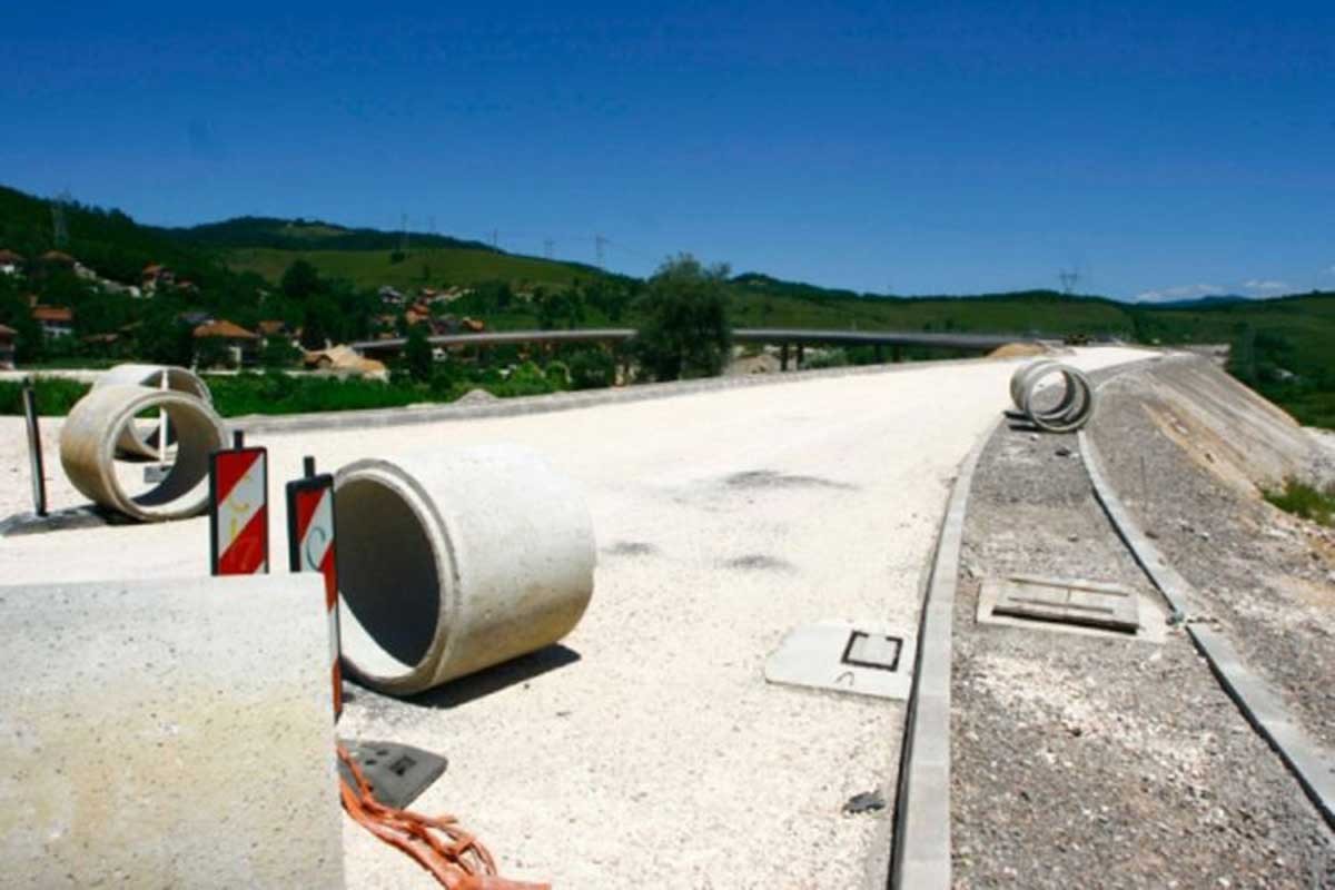 Počinje obnova puta prema granici s Hrvatskom