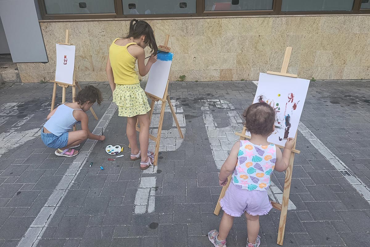 Mališani crtali i plesali: "Festival mašte" održan u Mrkonjić Gradu