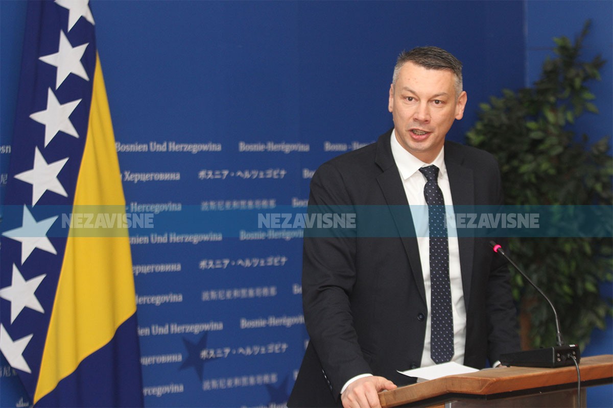 Istraga 20 mjeseci tapka u mjestu, Nešić se sprema za izbore