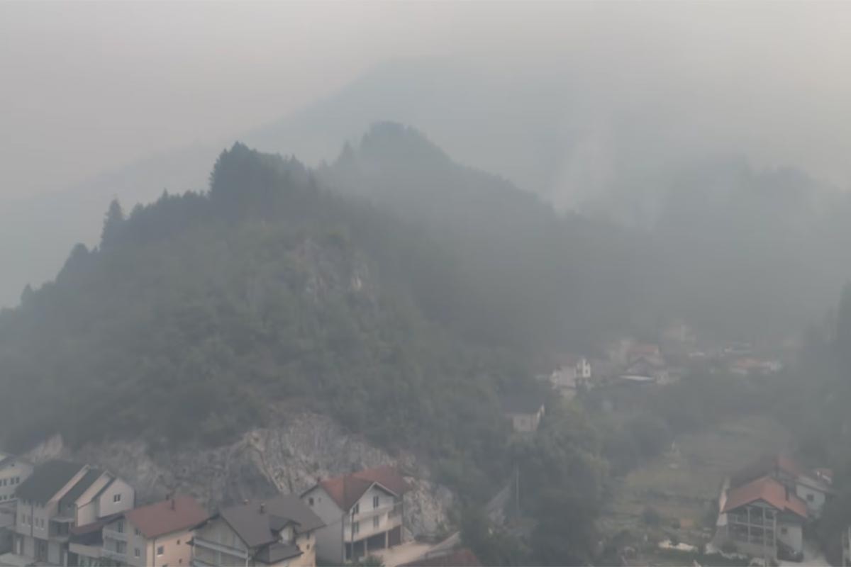 Požari kod Konjica: Vatra stigla do kuća, zatražena međunarodna pomoć (VIDEO)