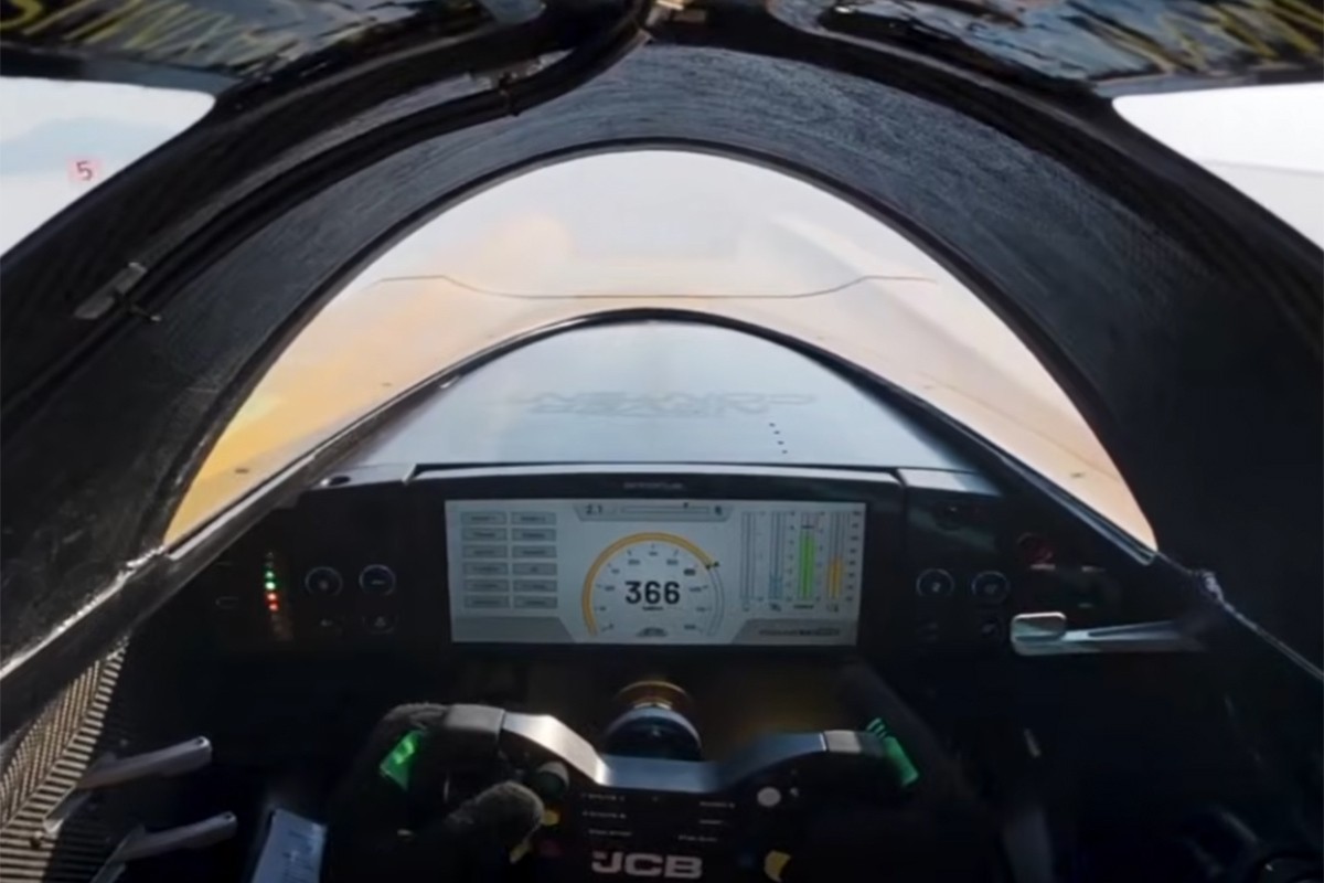 Britanac postavio novi rekord brzine vozilom na vodonik - 654 km/h (VIDEO)