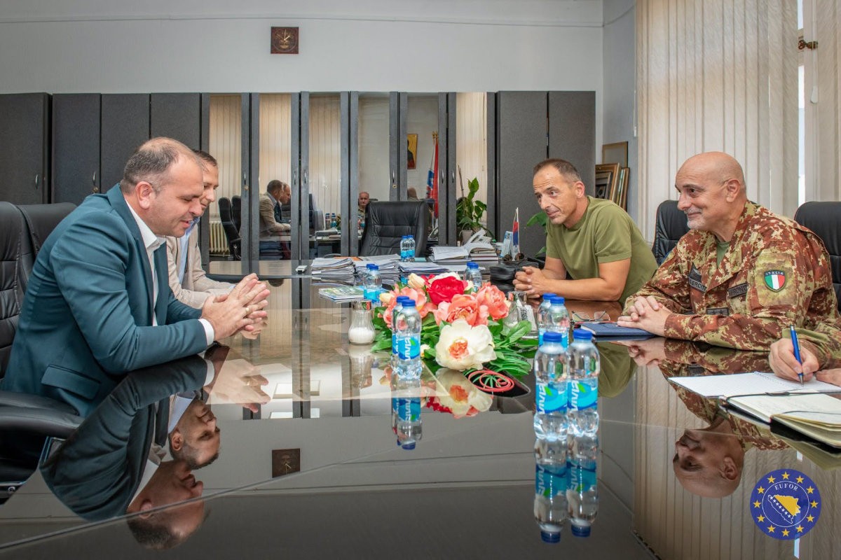 Komandant EUFOR-a se susreo sa gradonačelnicima Bijeljine i Zvornika