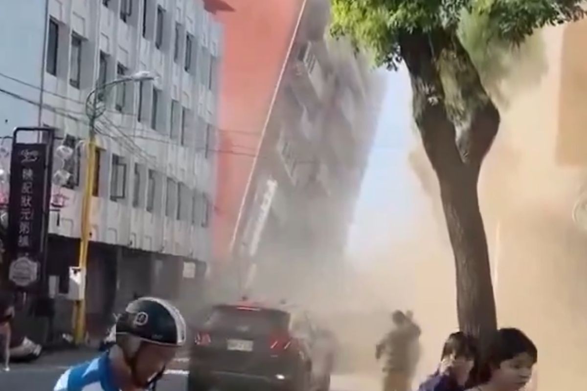 Indoneziju pogodio snažan zemljotres, raste broj mrtvih (VIDEO)