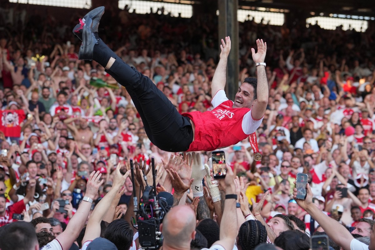 Arteta umirio navijače Arsenala oko svoje budućnosti na klupi