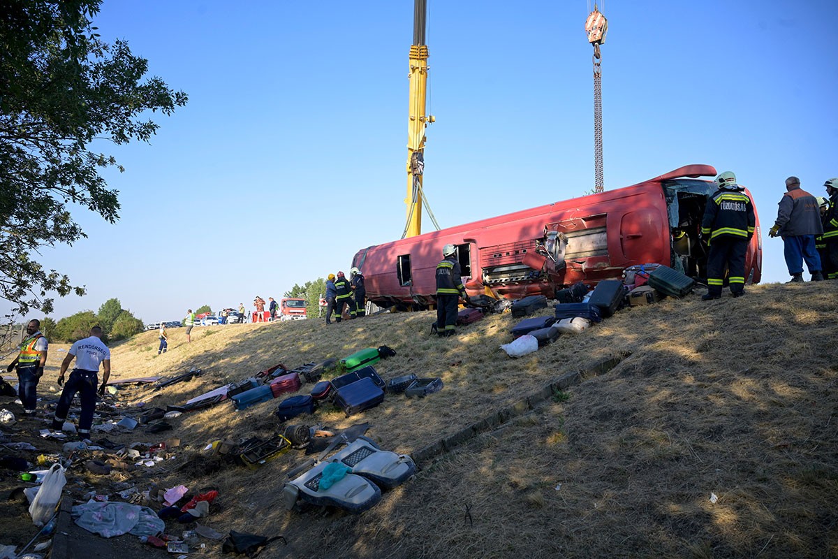 Tusk šalje avion u Mađarsku nakon pogibije 12 Poljaka koji su se vraćali iz BiH