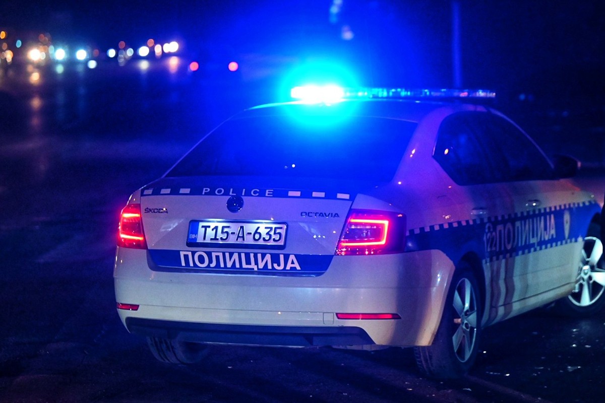 Udes na putu Klašnice-Prnjavor, vozač prevezen u UKC RS