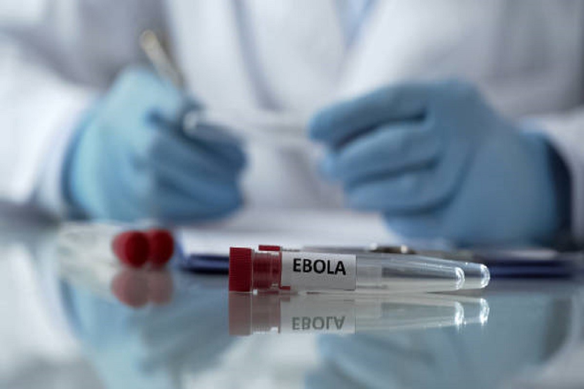 Ebola odnosi život svakih 30 minuta, vakcine još nema