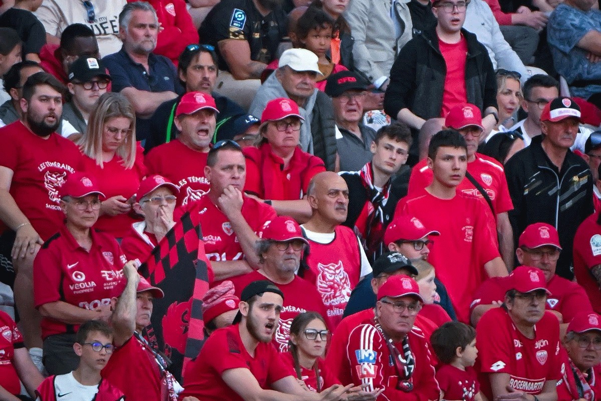 Šal koji mijenja kartu: Francuzi spremili tehnološki bum na ulazu u stadion (VIDEO)