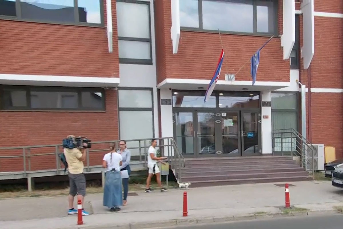 U Hrvatskoj i dalje tragaju za odbjeglim zatvorenikom: “Bojim se da će biti kriv policajac”