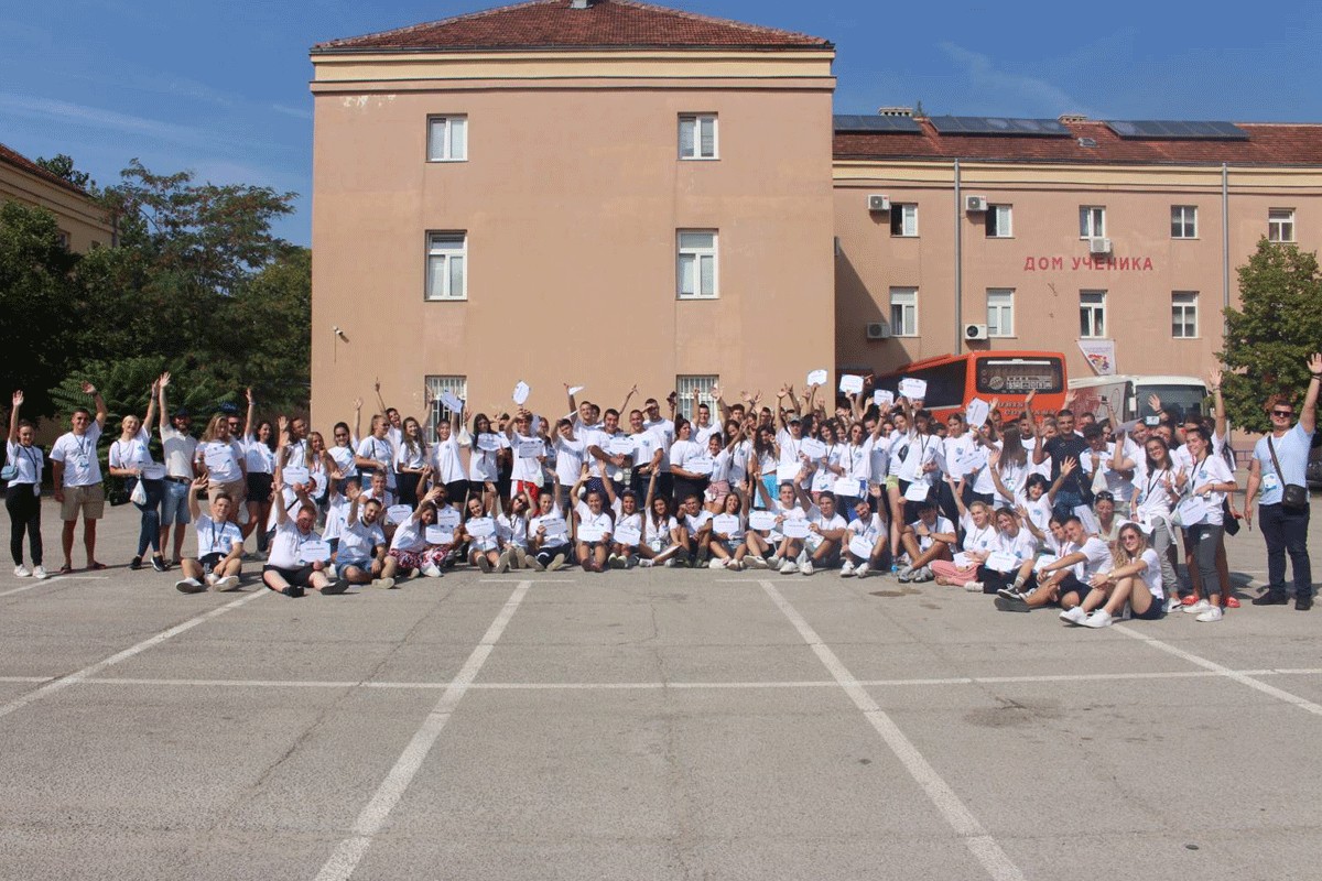 U Trebinju više od 100 mladih, stižu poznati glumci i influenseri