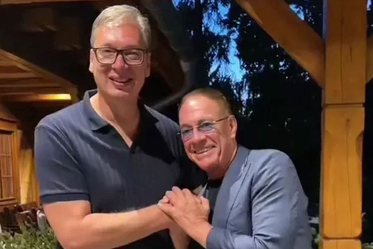 Vučić ugostio Žan Klod Van Dama: "Izgubio sam u obaranju ruku"