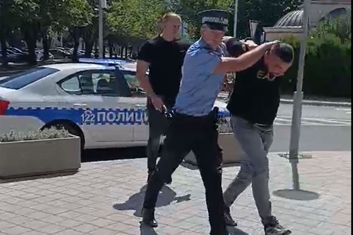 Slučaj gaženja ljudi u Bileći: Vujović i Samardžić predati Tužilaštvu (VIDEO)