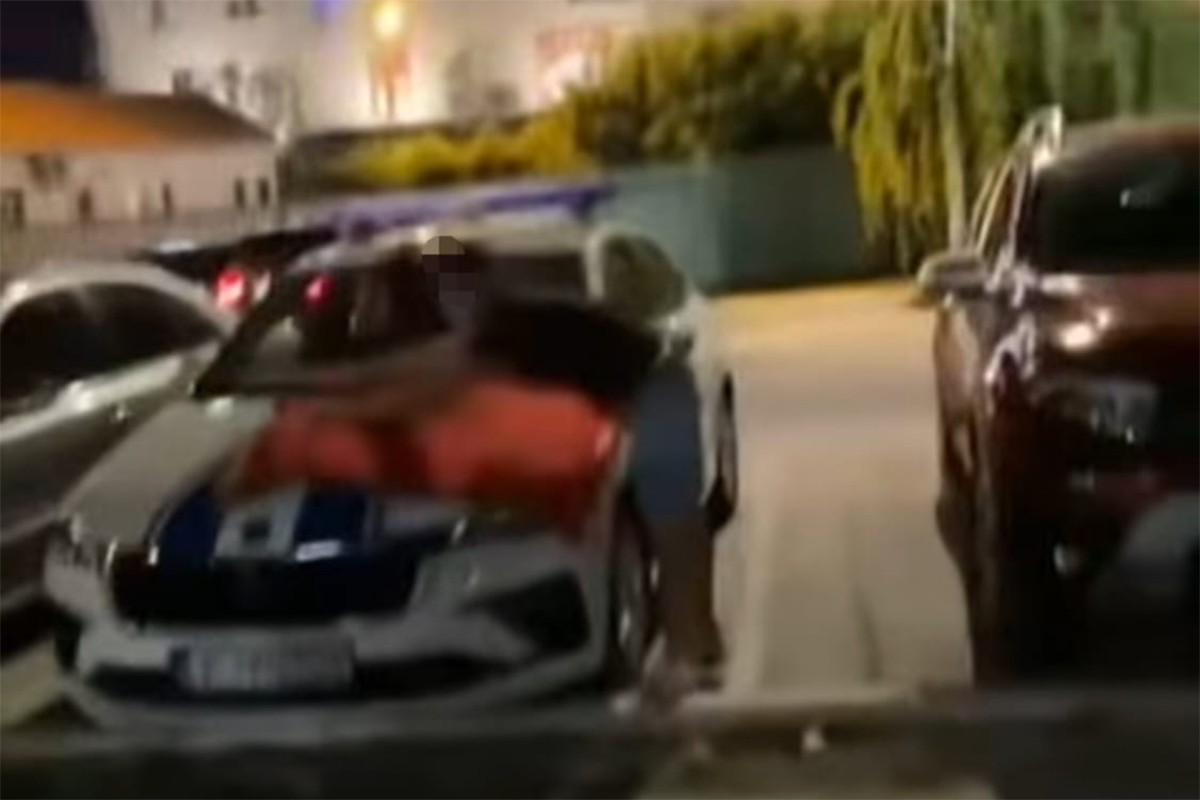 Zastavu Albanije stavili na policijsko vozilo, četvoro procesuirano