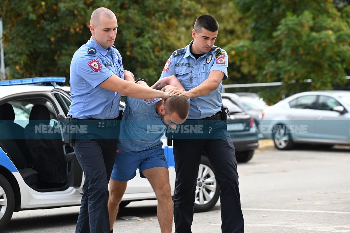 Osumnjičeni za pljačku starijih i nemoćnih sproveden u OJT Banjaluka (FOTO)