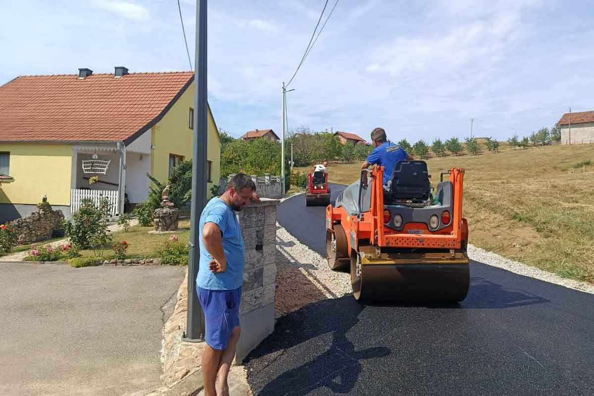Asfalt donio nadu u potkozarsko selo Miljevići