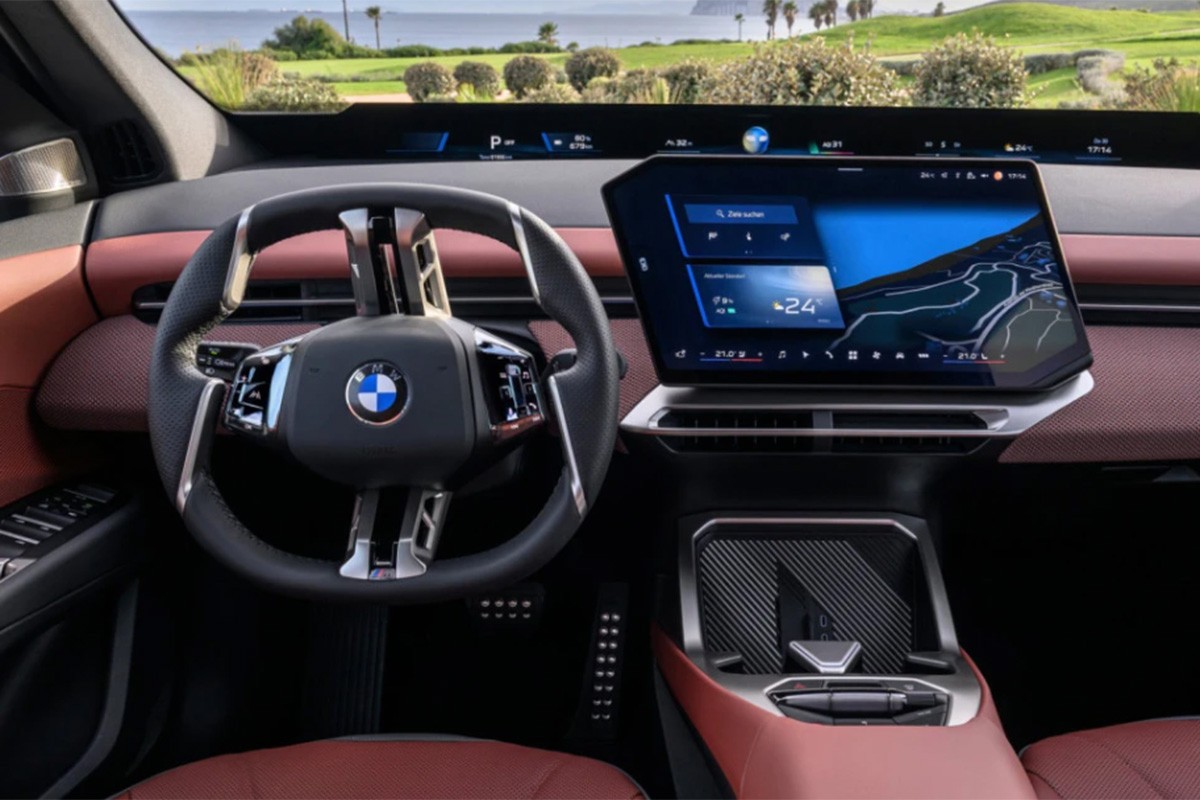 BMW vjeruje da mlađi od 45 ne žele tastere, drugi proizvođači vraćaju ih na velika vrata