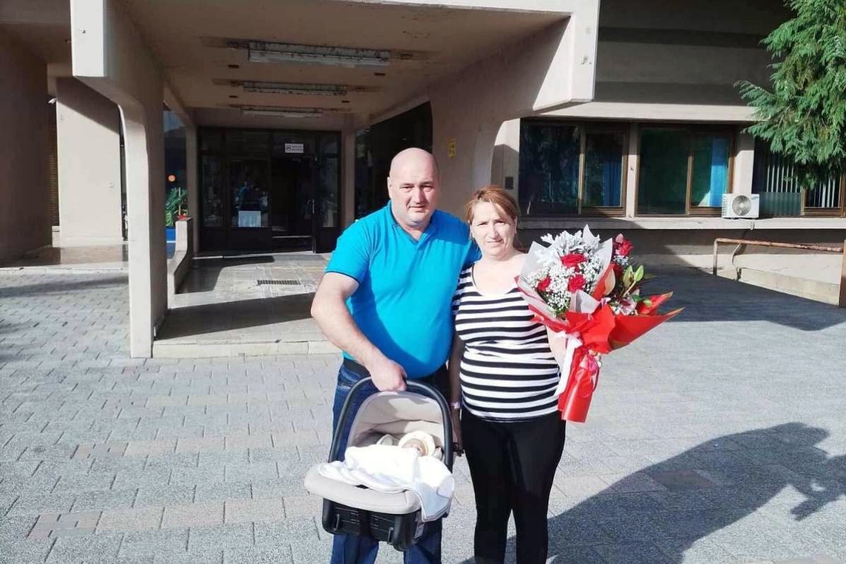 Nakon 17 godina braka Biljana i Goran Komlenić dobili kćerku Anju