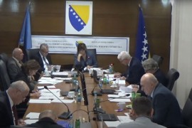 CIK pokreće istragu zbog pravopisne greške, izrekao visoke kazne SNSD-u