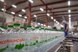 Neobična bitka za flaširanu vodu: Porodica milijardera zaratila s ...