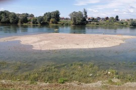 Vodostaj Save raste, ostrvo nestaje