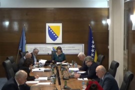 Iz CIK-a priznali: Nedostaje operatera i kasne obuke