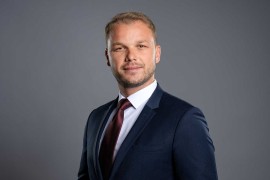 Stanivuković: Uvešćemo nacionalnu penziju za majke četvoro i više djece