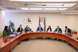 Odbor za ustavna pitanja NS RS: Odbaciti apelacije o simbolima Armije ...