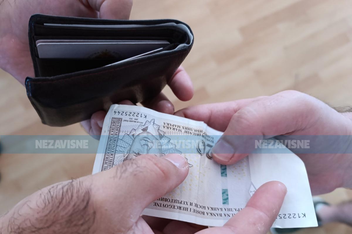 Optužen da je pokušao prodati drogu za 20 KM u Prijedoru, zatekla ga policija