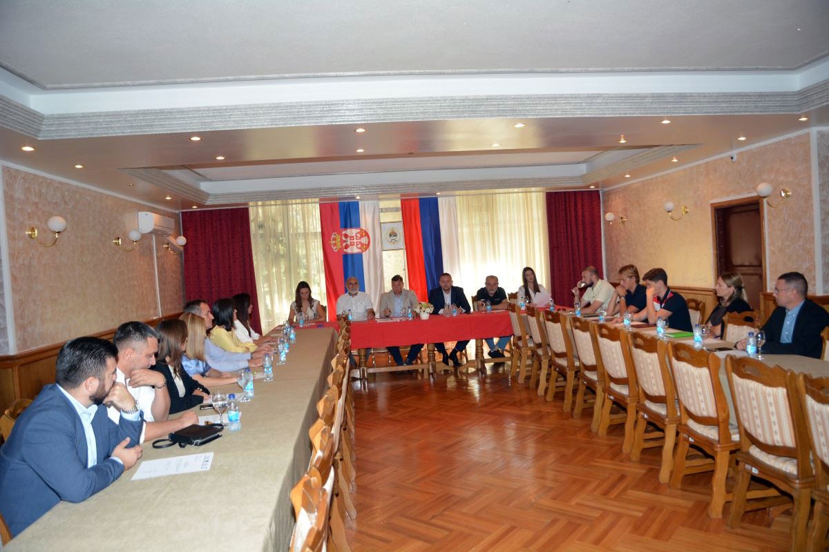Drago Kekanović dobitnik nagrade "Skender Kulenović - Književni vijenac Kozare"