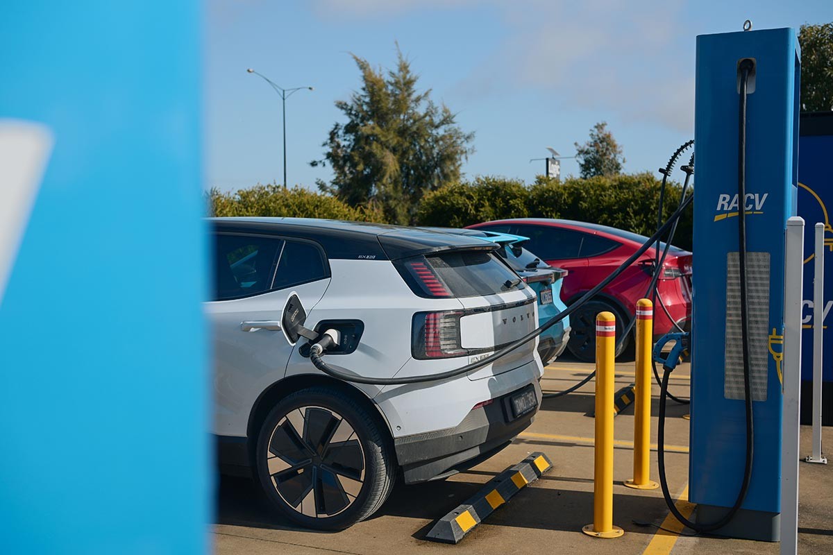 Nije svuda crno: U ovoj zemlji se novi automobili i dalje kupuju