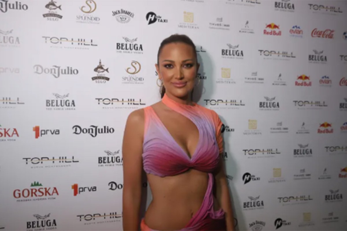 Aleksandra Prijović i Filip Živojinović krstili kćerku (VIDEO)