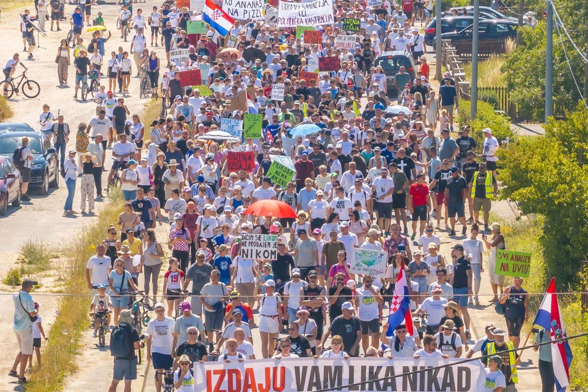 Veliki protest u Hrvatskoj, slučaj povezan i sa BiH