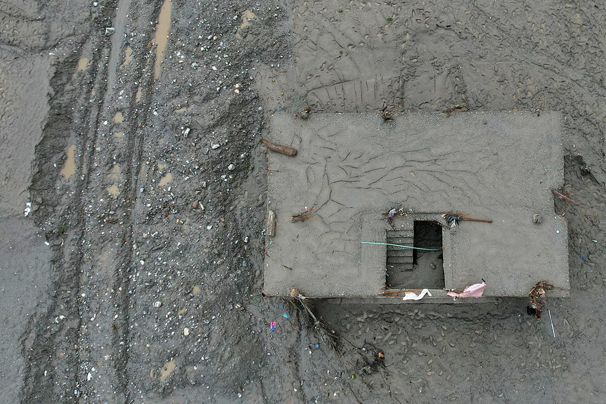 Broj žrtava bujične poplave u Nepalu povećan na 1.344