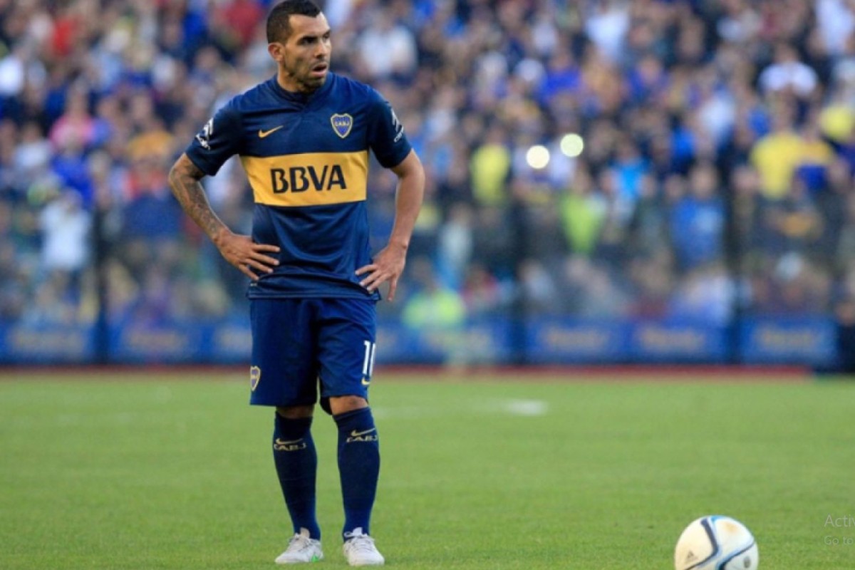 Karlos Tevez spaja Lionela Mesija i Kristijana Ronalda