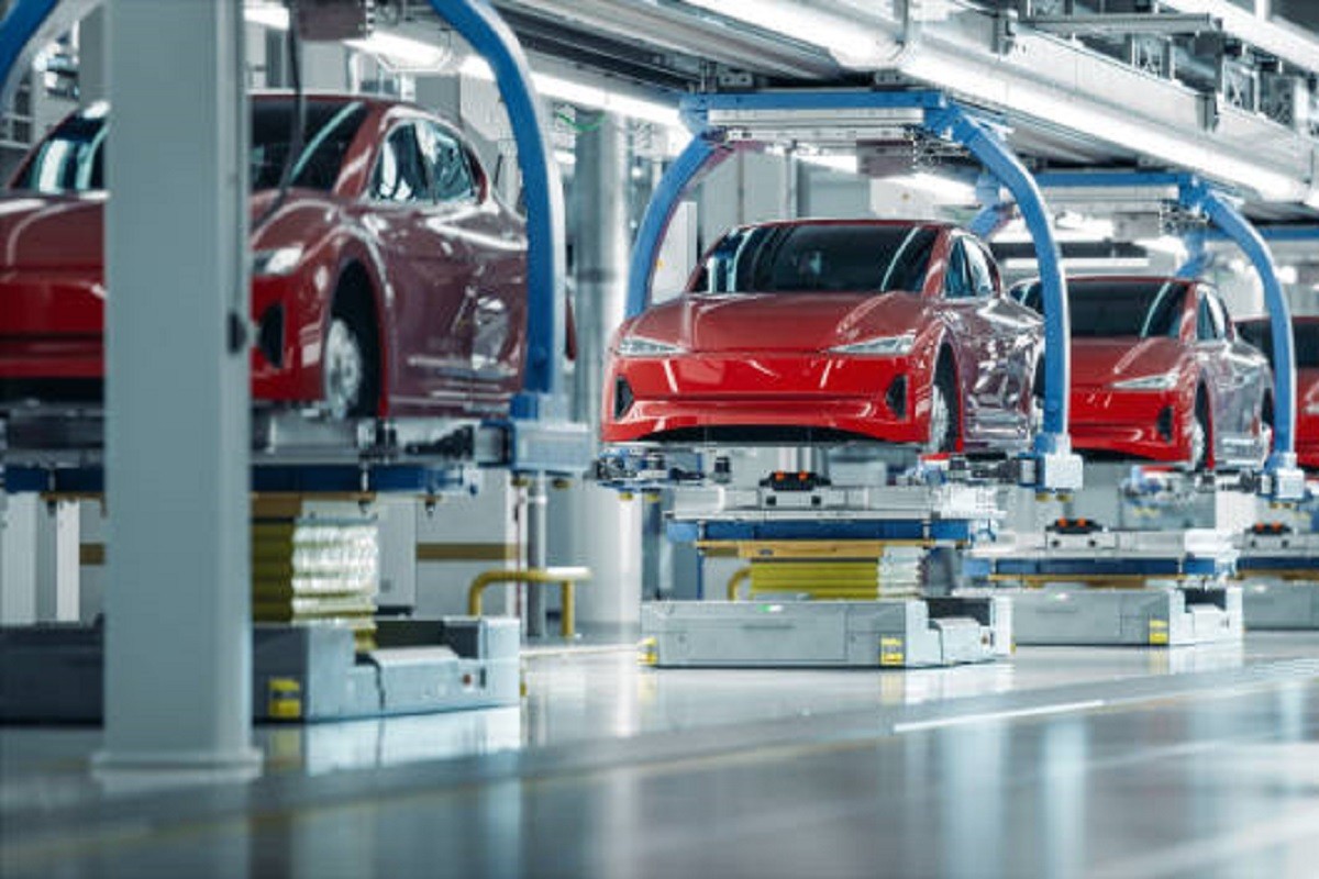 Kineski rival uzdrmao JLR: Slijedi ukidanje 4.000 radnih mjesta