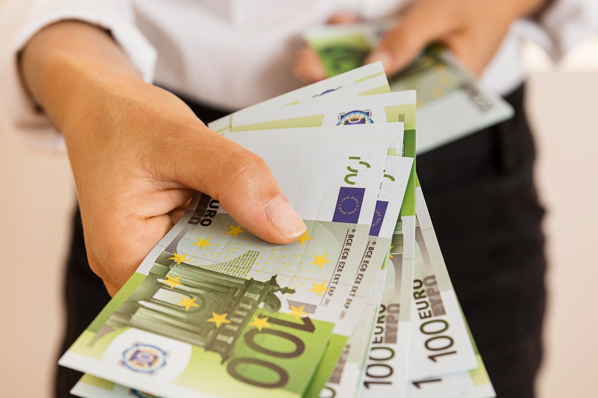 Koliko novca treba imati "sa strane": Jedna cifra posebno je važna u BiH