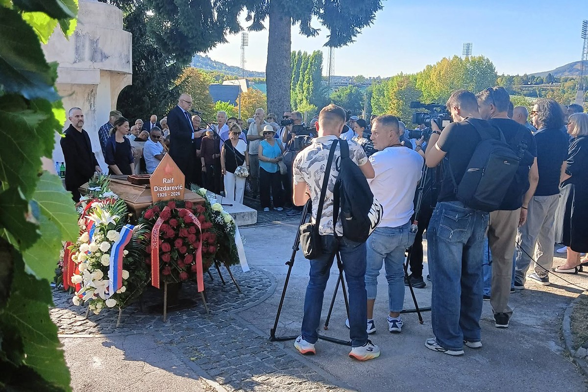 Sahranjen Raif Dizdarević: Partizan, predsjednik Jugoslavije, Zijin brat (FOTO)