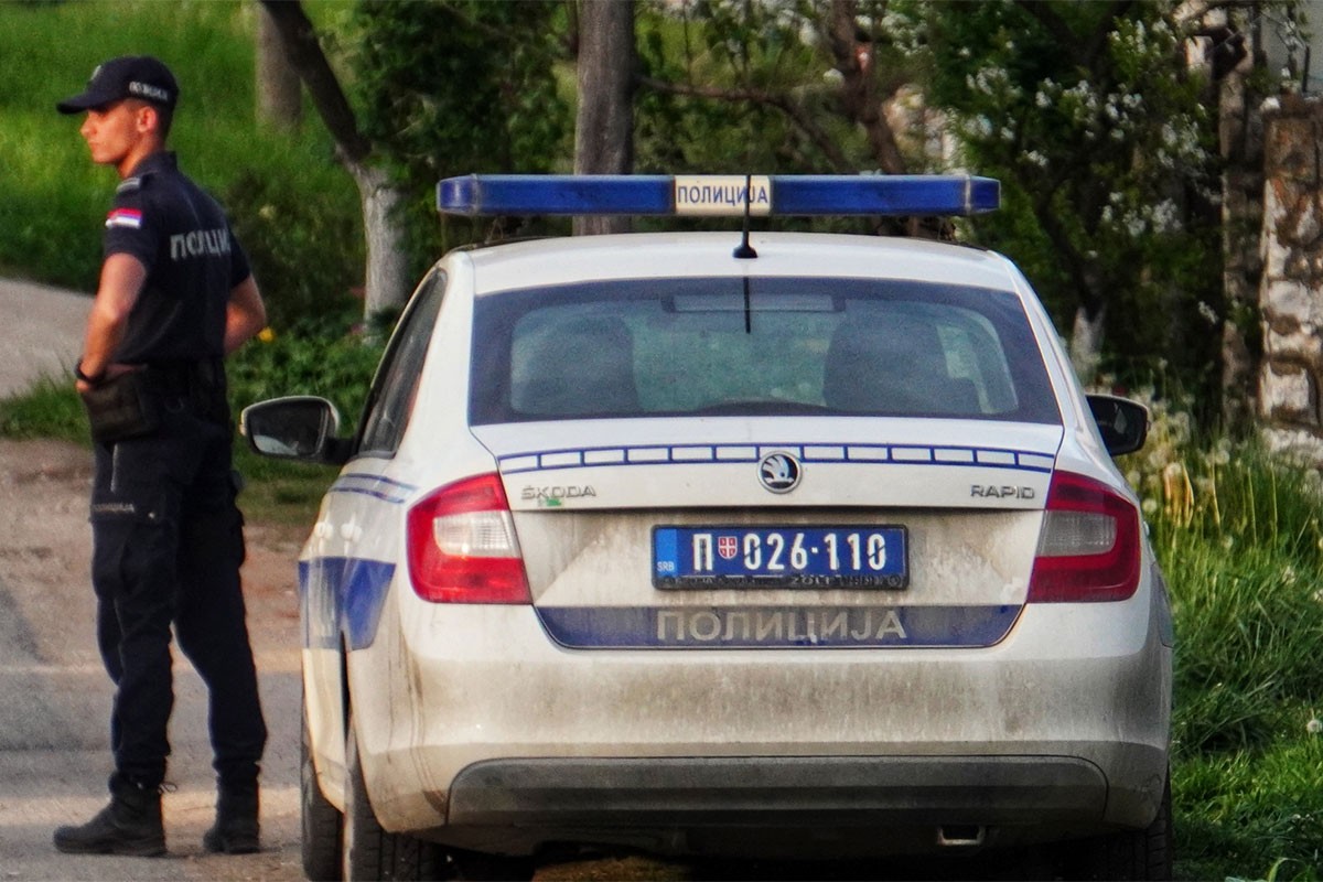 Poginuo mladić u Beogradu: Pao sa petog sprata na trolejbus