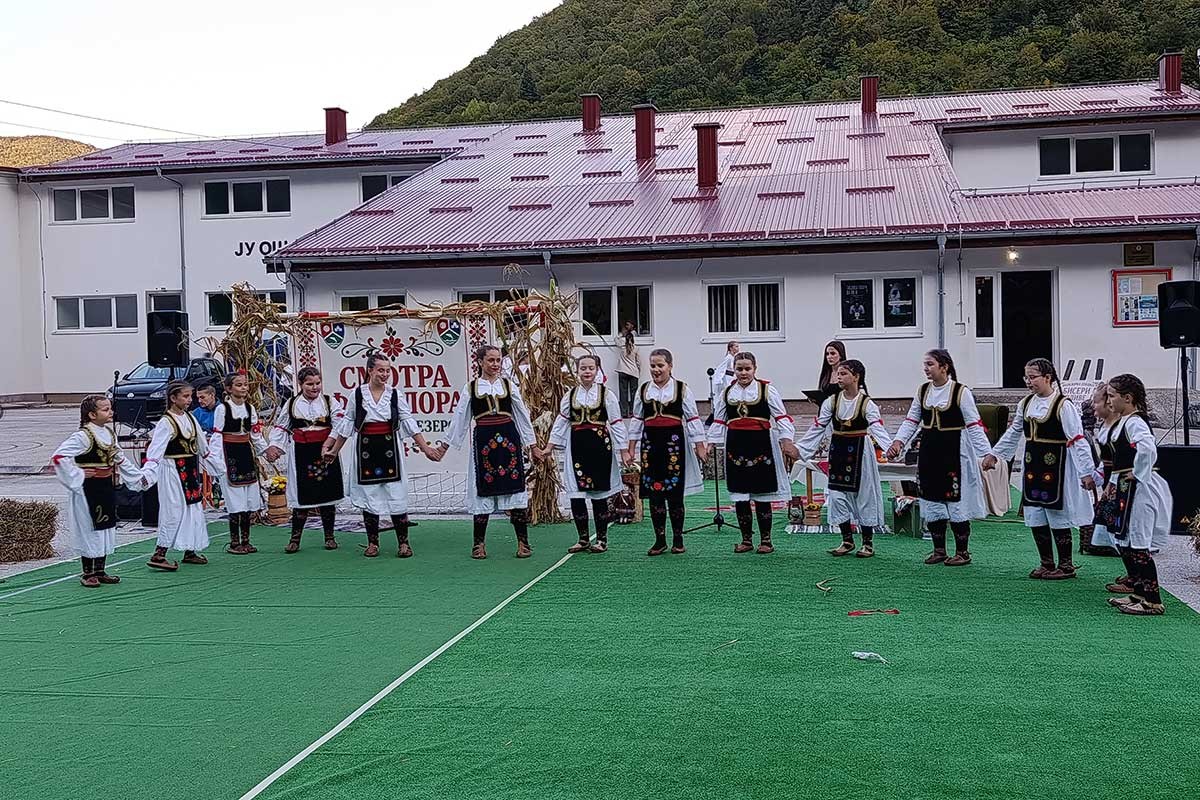 Na smotri folklora oko 120 učesnika: Tradicija koja spaja ljude