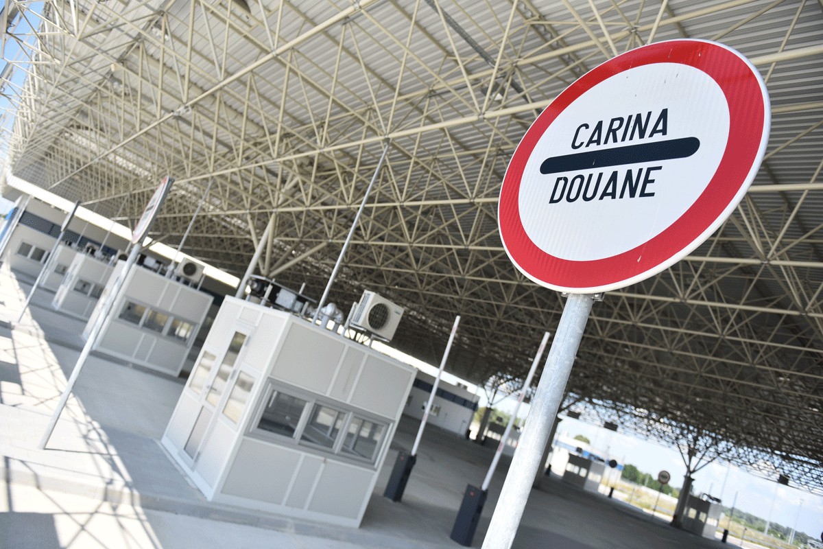 Zlato, brendovi i luksuzni auti: Kako su šverceri pokušali prevariti carinike u BiH