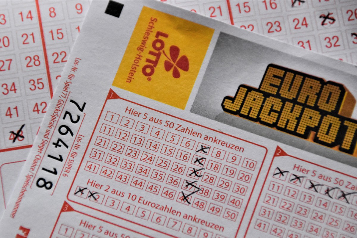 Mozak nas vara: Evo zašto loše igramo loto