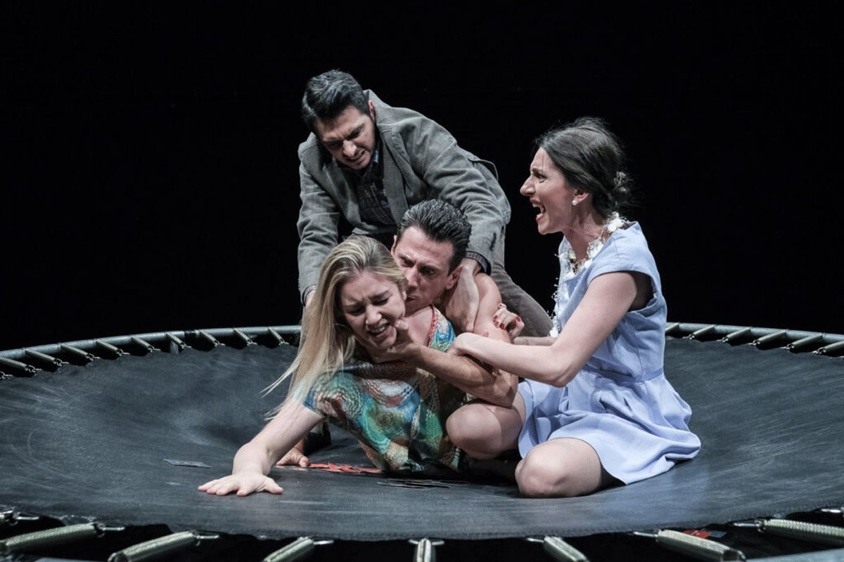 "Tramvaj zvani čežnja" u SARTR-u: Sukob iluzije i surove stvarnosti