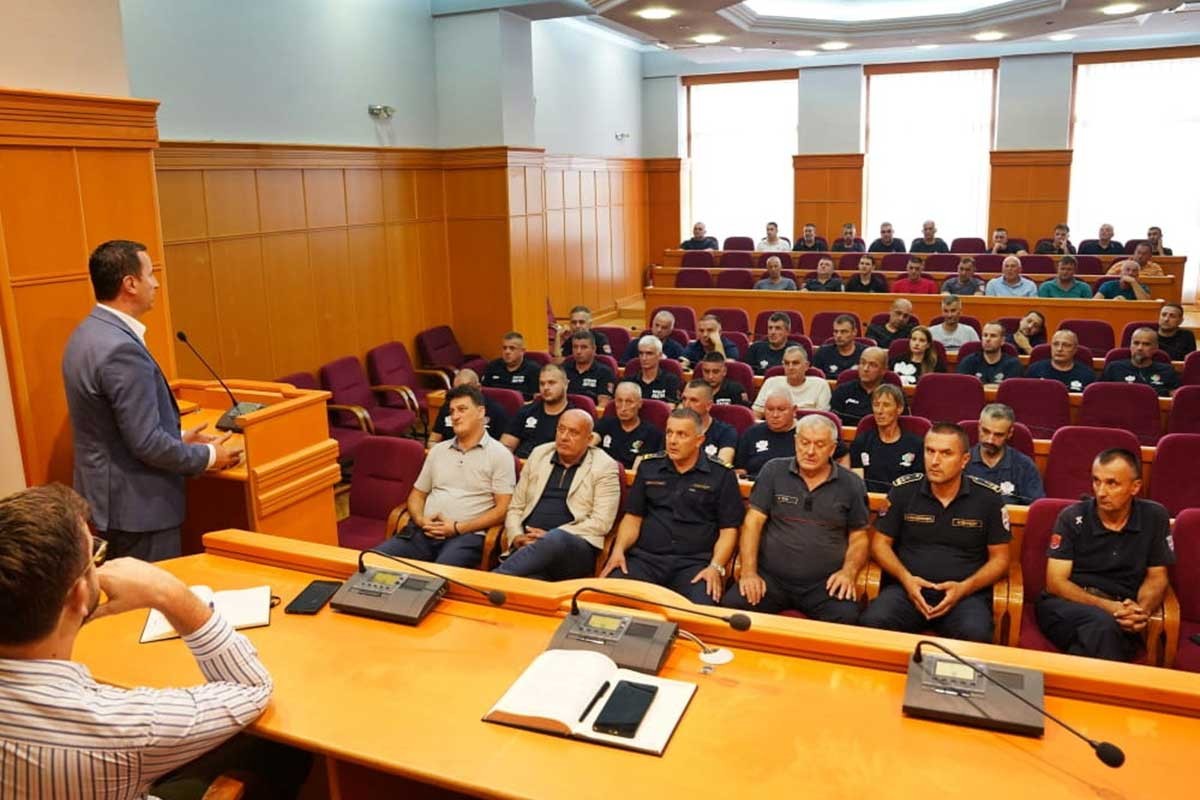 Gradonačelnik Trebinja zahvalio svima koji su gasili požare