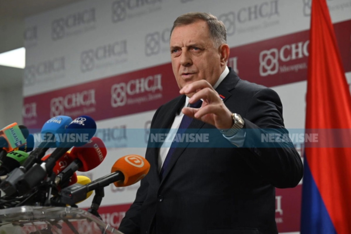 Dodik: Zlatku Deviću ispunjena želja da do njegovog imanja stigne put
