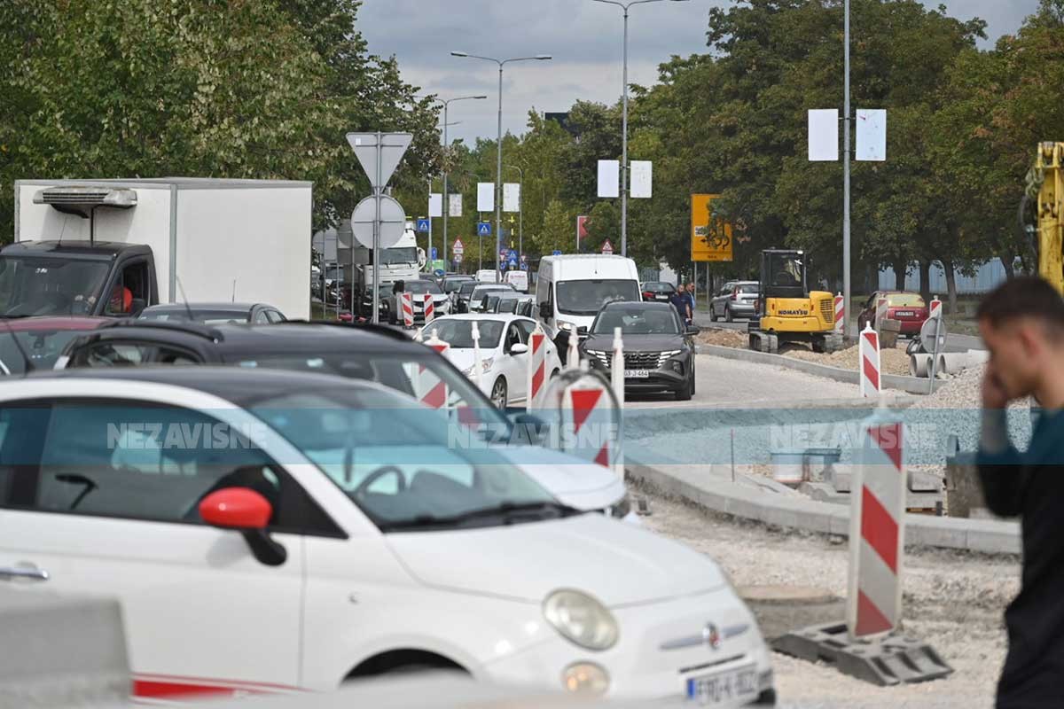 Velike gužve u Banjaluci, kolaps kod Audi centra (FOTO)