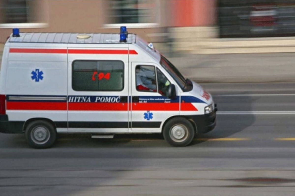 Tinejdžer (17) kod Lazarevca propao u ambis, ljekari mu se bore za život