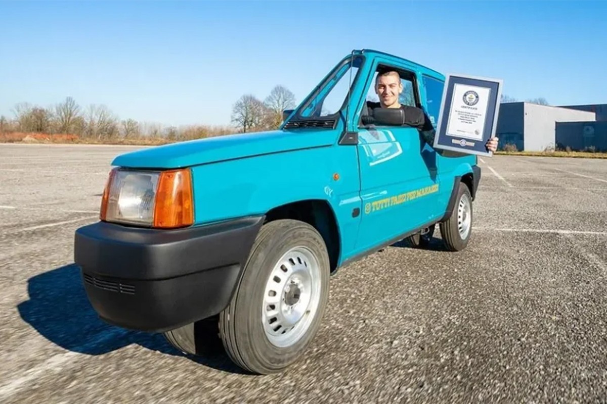 Najuži automobil na svijetu, ulazi u Ginisovu knjigu rekorda